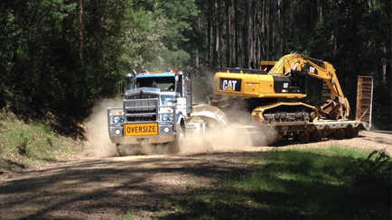Olsson Heavy Haulage Pty Ltd Hero Image