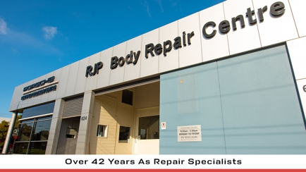 RJP Official Body Repair Centre Hero Image