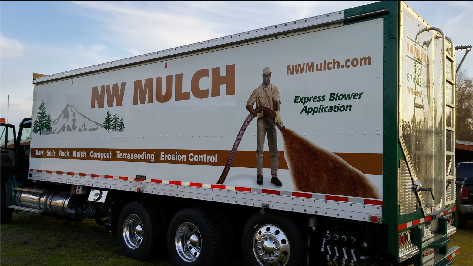 NW Mulch Bark Blowing Services - Gresham, OR