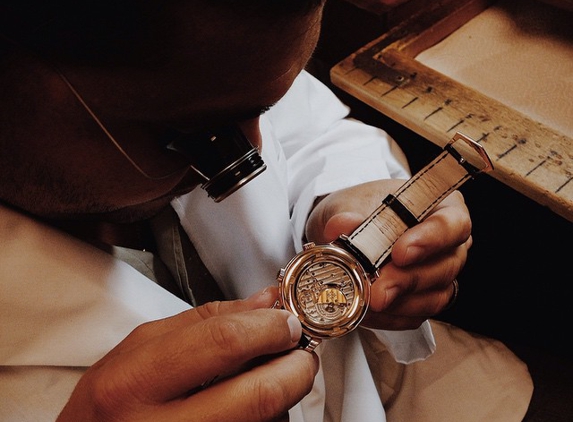 Gray & Sons Fine Watch Specialist