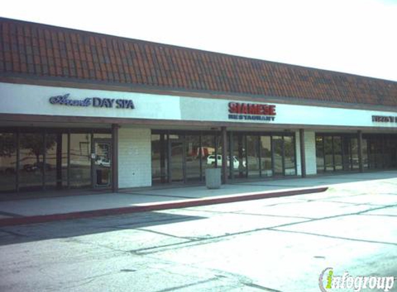 Siamese Restaurant - La Verne, CA