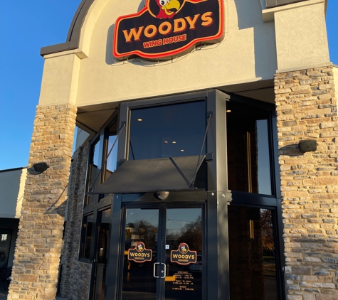 Woody's Wing House - Columbus, OH