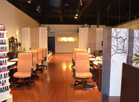 Mi Nail Salon - Indianapolis, IN