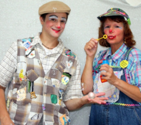 MisMatch & YooHoo the Magical Clowns