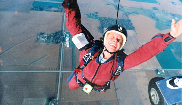 Seven Hills Skydivers of Madison, WI - Marshall, WI