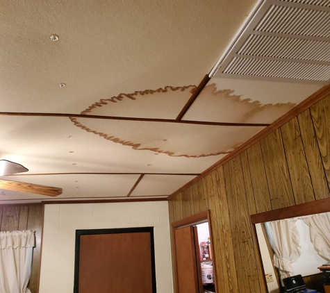 Executive Restoration - Mint Hill, NC. Roof Leaks and More?
Got Water Damage?
Got Mold?
Got Water Staining and need them cleaned?