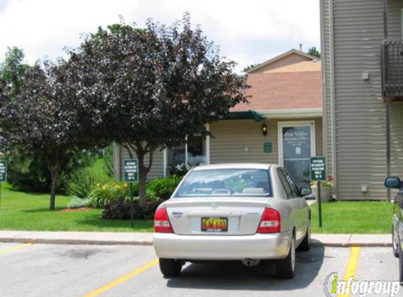 Fox Valley Apartments - Omaha, NE