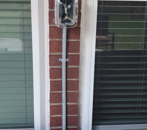 JN'L Electric, Inc. - Houston, TX. Added switch to patio to control plug