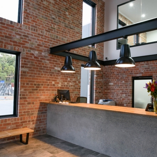 Coastal Glass & Maintenance - Arundel, QLD