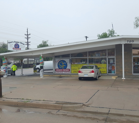 Tom's Smoker Friendly/Smoke Shop 3 - McPherson, KS