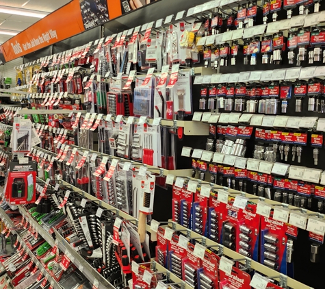 AutoZone Auto Parts - Chicago, IL