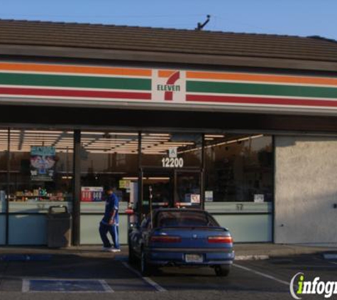 7-Eleven - Artesia, CA