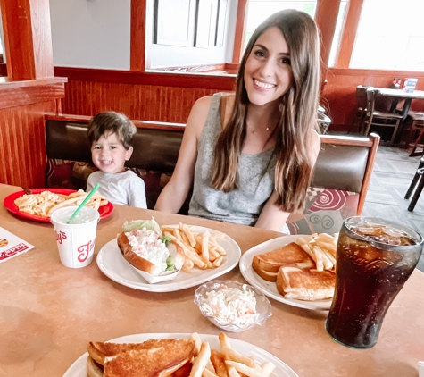 Friendly's - Webster, MA