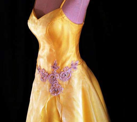 Kerry Armatas Designer Dressmaker - Springvale, VIC