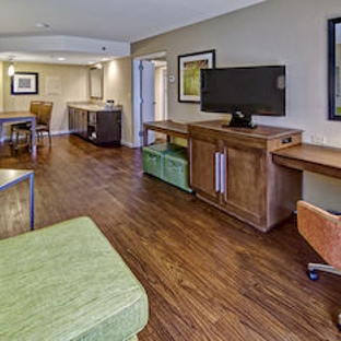 Hampton Inn & Suites Asheville-I-26 - Fletcher, NC