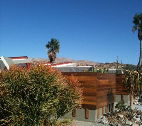 Hotel Lautner - Desert Hot Springs, CA