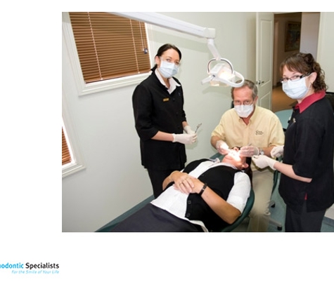 Townsville Orthodontic Specialists - West End, QLD. Dr Paul Hanrahan