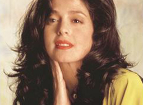 Suzanne's Wigs (Jacquelyn Collection)