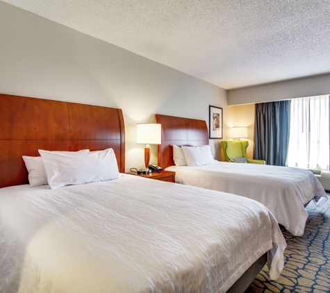 Hilton Garden Inn Louisville Northeast - Louisville, KY