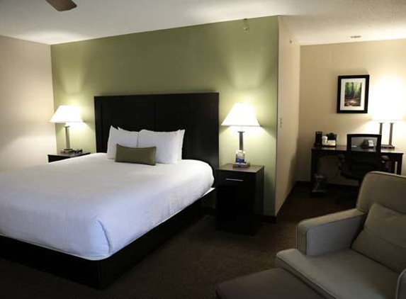 Baymont Inn & Suites - Rockford, IL