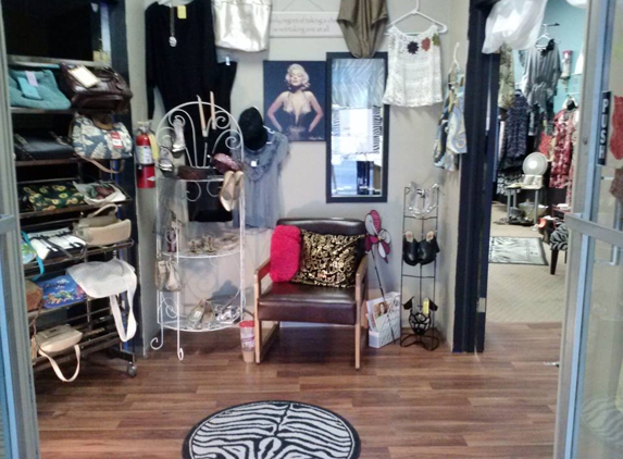 My Secret Closet Consignment Shop - Leesburg, FL