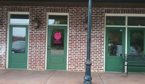 THE PINK SALON - Cordova, TN. Patricia White for salon appointment...901-406-8153