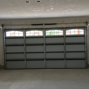 24/7 Garage Door Service - Mustang, OK