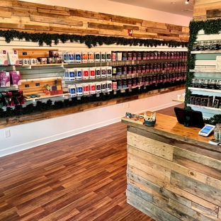 Hemp & Tea Company - Highland Creek - Premium Cannabis, Herbs, Hemp Tea, THCA, CBD, D9, D8, Gourmet Edibles, and more! - Charlotte, NC