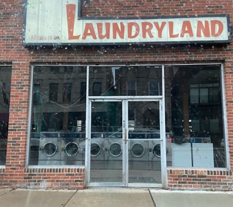 Laundryland - Chicago, IL