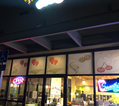 "It's all Peachy" Frozen Yogurt - Centennial, CO