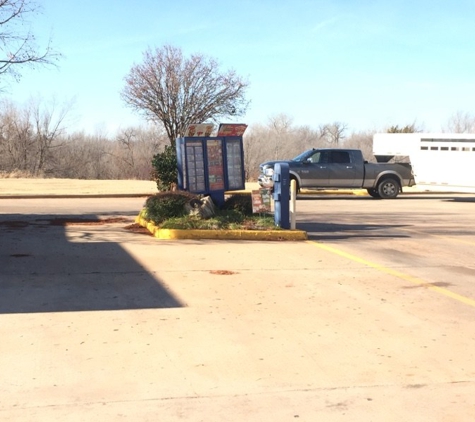 Braum's Ice Cream and Dairy Store - Guthrie, OK