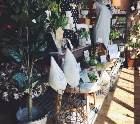 Main Street Floral + Goods - Hendricks, MN