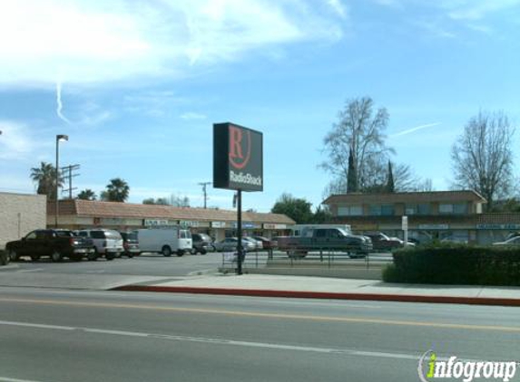 Maral's Pastry - Van Nuys, CA