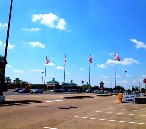 Tanger Outlets - Jeffersonville, OH