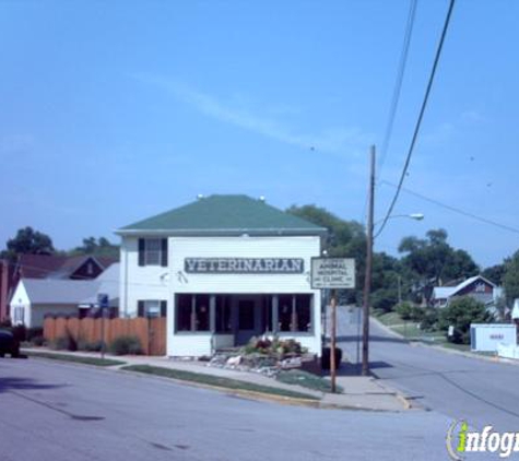 St. Charles Animal Hospital & Clinic - Saint Charles, MO