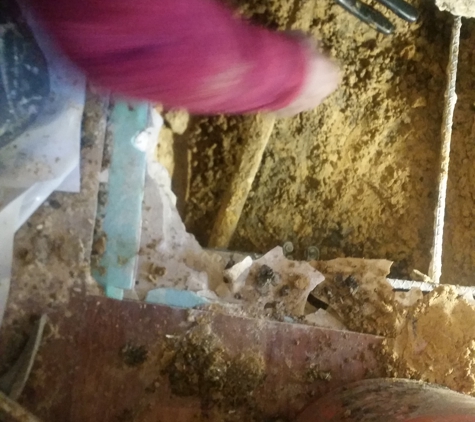 In-House Plumbing Company - Garland, TX. Leaking pipe