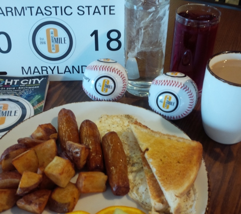 Sonesta Hotel Baltimore Inner Harbor - Baltimore, MD. The "All American" platter at the Delta Hotel by Marriott. 