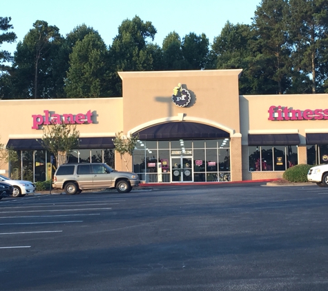 Planet Fitness - Kennesaw, GA. Shot from lot