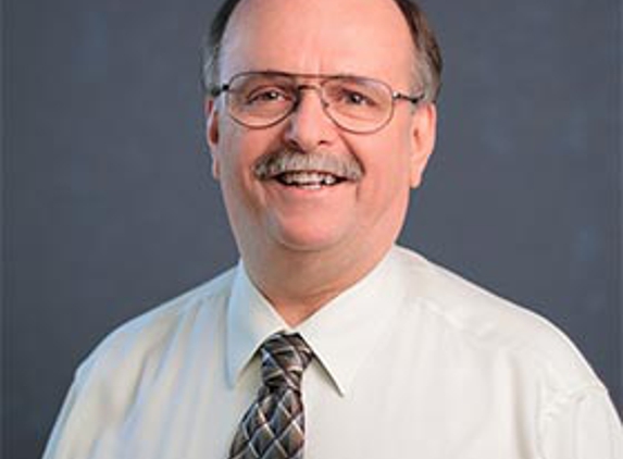 Dr. Gerry J Chrabaszcz, MD - Reedsburg, WI