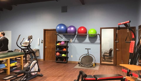 Advance Physical Therapy & Sports Rehab - Beaver Dam, WI