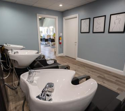 DG Elite Salon - Westlake Village, CA