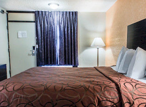 Econo Lodge - Orlando, FL