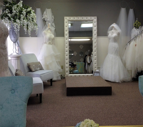 Rose Gate Events & Bridal Boutique - Winchester, IN