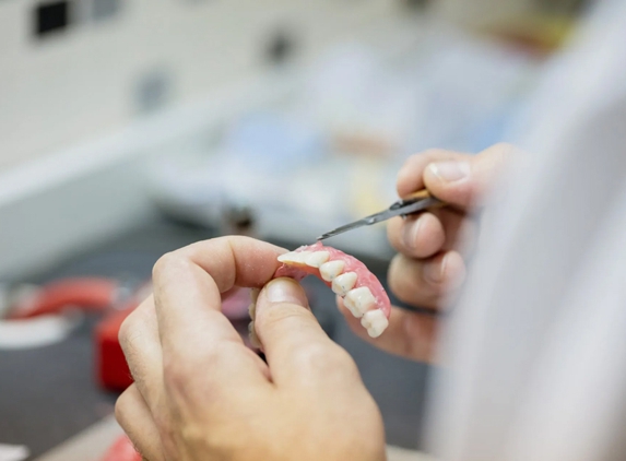 Wagga Denture Clinic - East Wagga Wagga, NSW