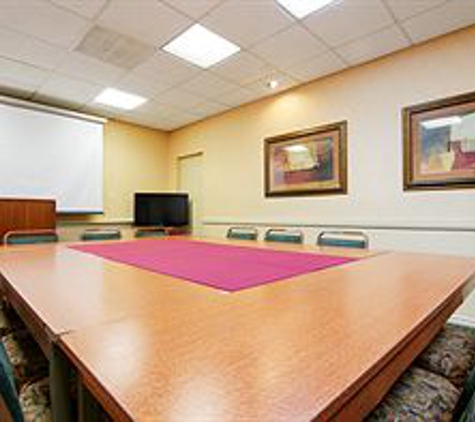 Best Western Orlando East Inn & Suites - Orlando, FL