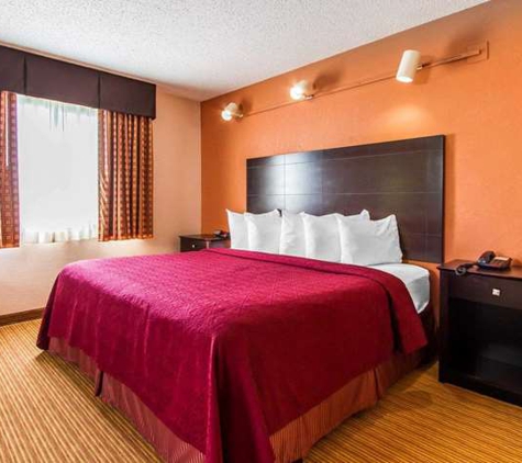 Quality Inn & Suites - Ottumwa, IA