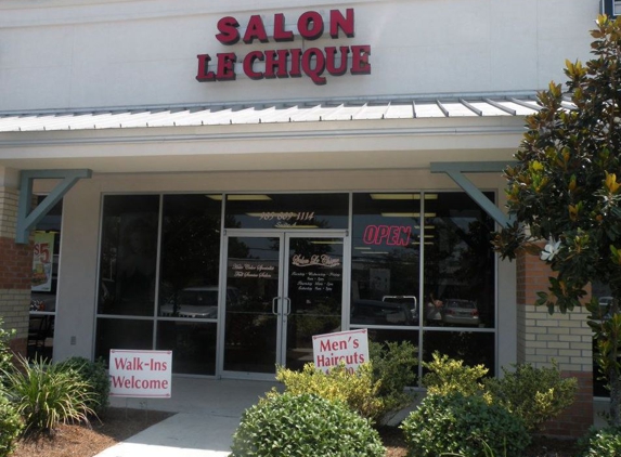 Salon Le Chique - Gainesville, MO