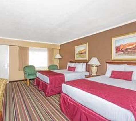 Days Inn & Suites by Wyndham Logan - Logan, UT