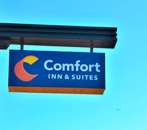 Comfort Inn & Suites Vancouver Downtown City Center - Vancouver, WA