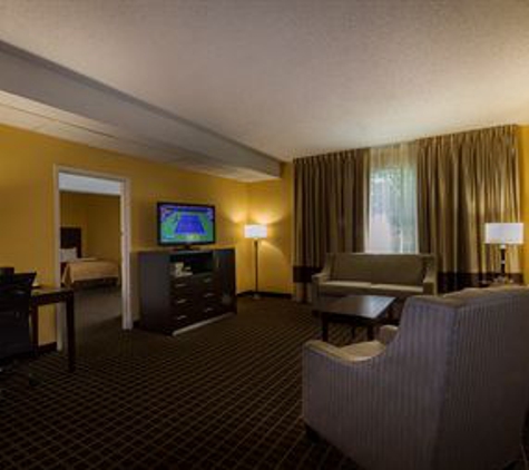 Clarion - Miami Springs, FL